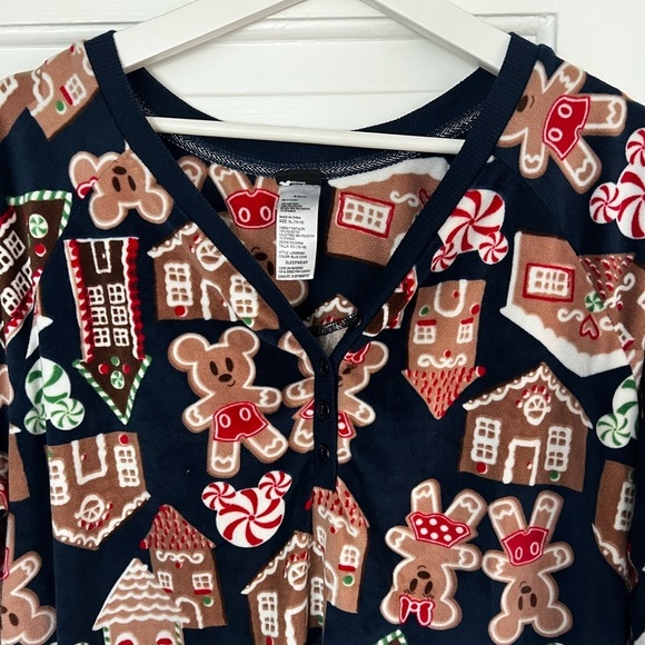Disney Mickey Mouse Gingerbread Button Down Sleep Top XL Christmas Pajama Shirt - Picture 3 of 8